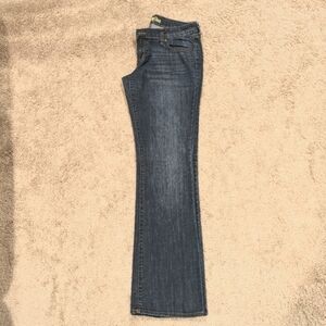 NWOT Old Navy "The Diva" Jeans